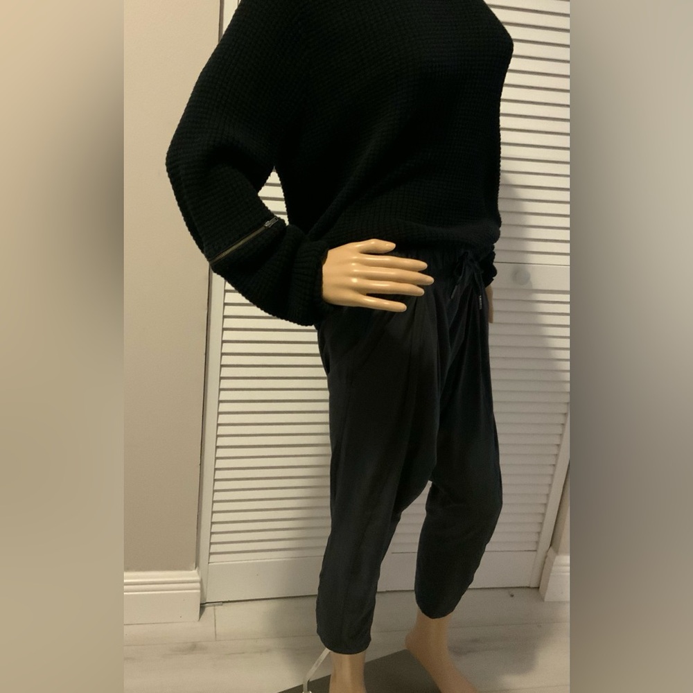 Lululemon Drop-Crotch Harem Joggers – Charcoal Gray (Size 6) - Picture 3 of 10